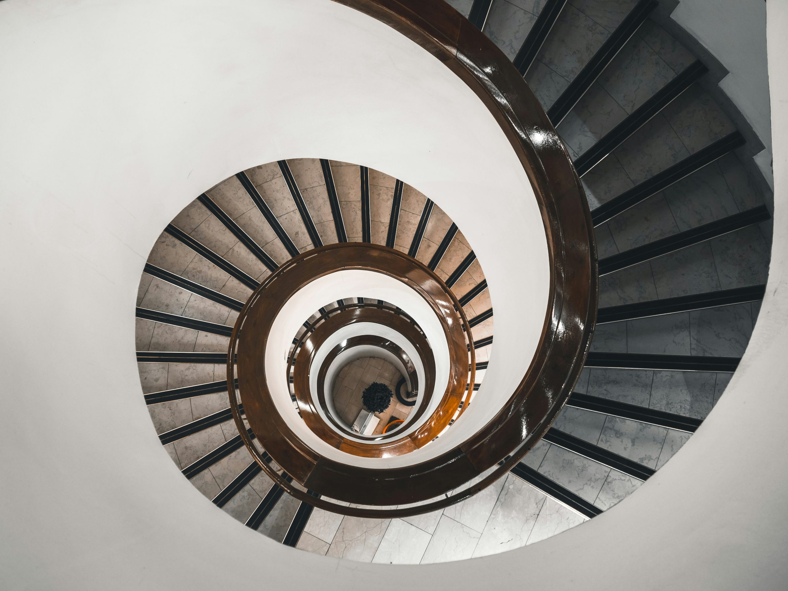 natalya-letunova-zqmIc4wPRLA-unsplash